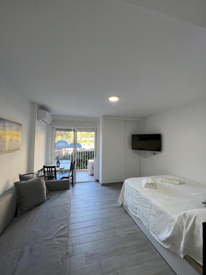 דירות בנאלמדנה Loft Aguila Blanca מראה חיצוני תמונה